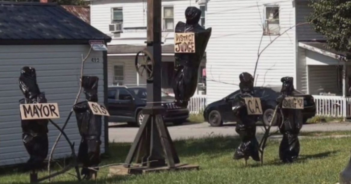 Kentucky Man Jailed Over Halloween Decorations That Depicted Local Public Officials Being Hanged